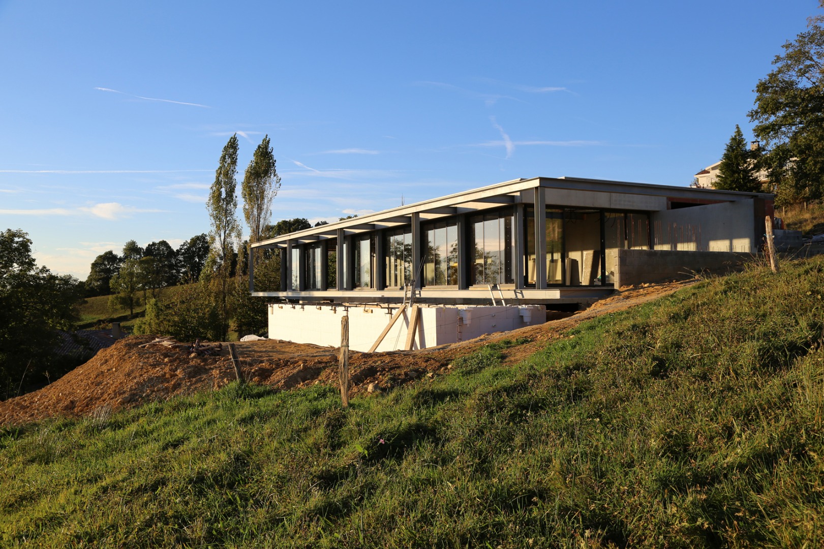 Maison moderne avec piscine a Saint Girons