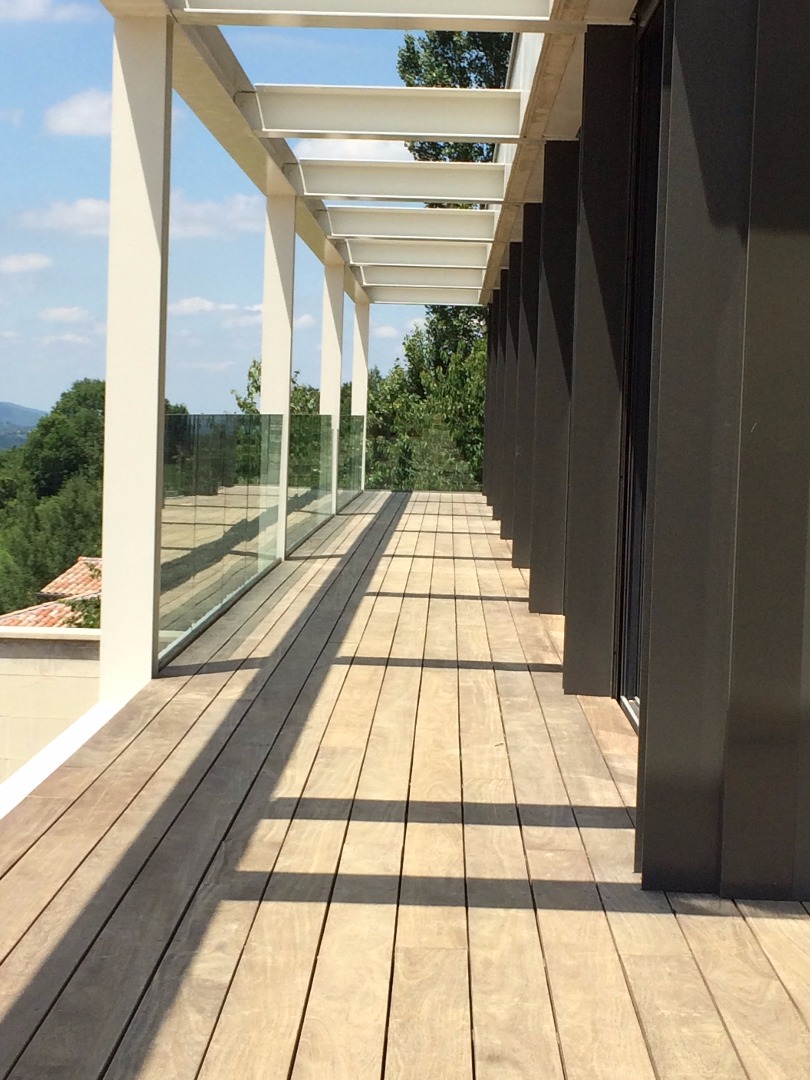 Maison moderne avec piscine a Saint Girons