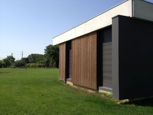 Maison moderne avec piscine a Lavernose Lacasse