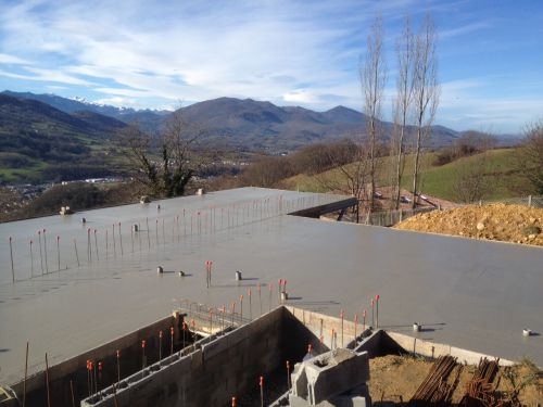 Maison moderne avec piscine a Saint Girons